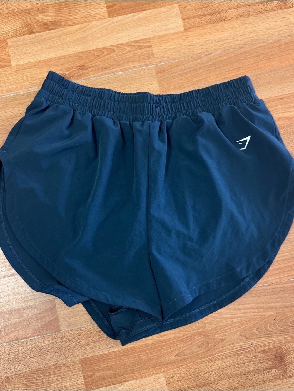 Gym Shark INTERVAL HIGH LEG SHORTS size large